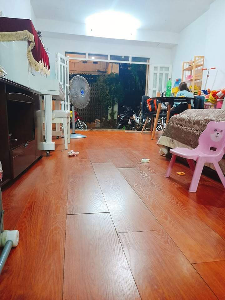 Bán nhà Nguyễn Văn Công, lô góc 60m2 HXH, chỉ 5 ty