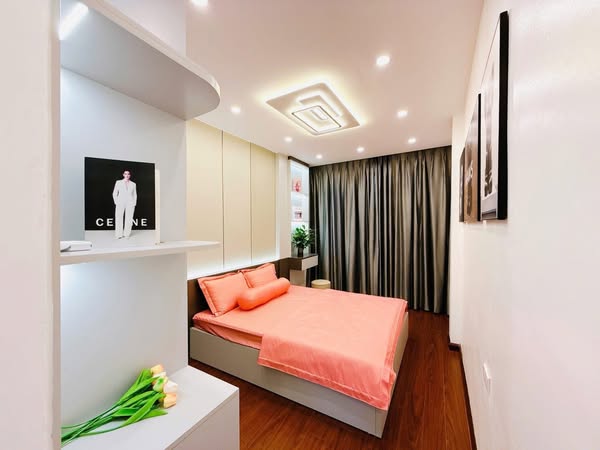 TUYỆT PHẨM THANH XUÂN NGAY ROYAL CITY